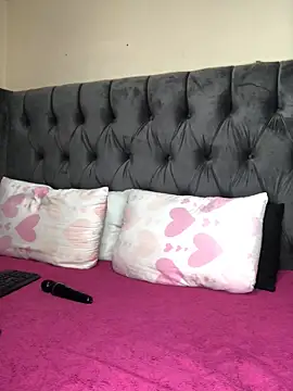 Anaelle24 online show from 14, 2, 2026