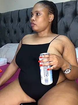 Anaelle24 online show from 6, 5, 2026