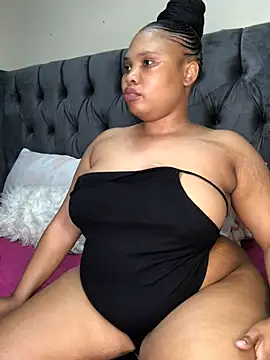 Anaelle24 online show from 5, 6, 2026