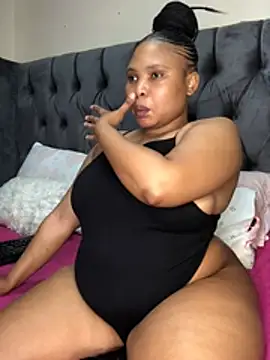 Anaelle24 online show from 5, 6, 2026