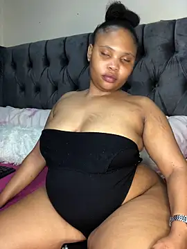 Anaelle24 online show from 11, 3, 2026