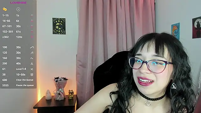 Snapshot of indra_cam chatting on 25, 10, 2025 indra cam online show from 25, 10, 2025