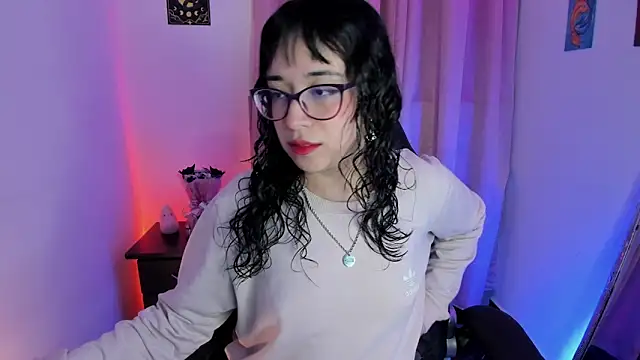 Snapshot of indra_cam chatting on 27, 10, 2025 indra cam online show from 27, 10, 2025