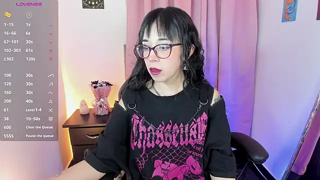 Snapshot of indra_cam chatting on 23, 10, 2025 indra cam online show from 23, 10, 2025