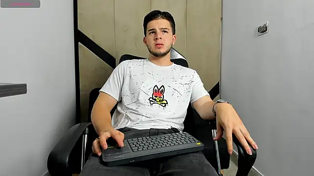 danielclarton1 online show from 8, 2, 2025