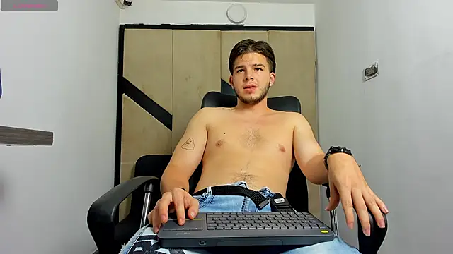 danielclarton1 online show from 3, 2, 2025