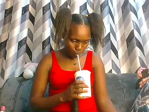 Snapshot of Slimthick900 chatting on 3, 3, 2025 Slimthick900 online show from 3, 3, 2025