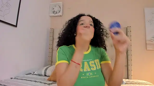 vanesasexyhot21 online show from 28, 3, 2026