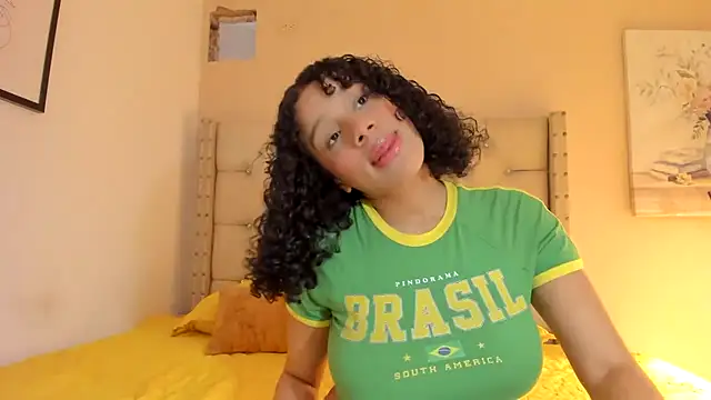 vanesasexyhot21 online show from 5, 2, 2026