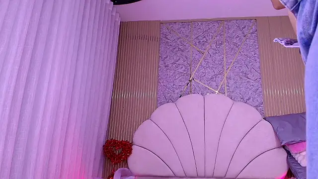 aisha sh online show from 10, 3, 2026