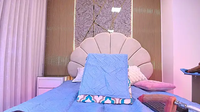 Snapshot of aisha_sh chatting on 6, 11, 2025 aisha sh online show from 6, 11, 2025