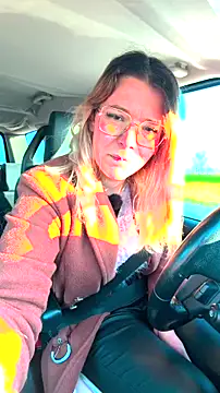 EmyLana online show from 3, 4, 2026