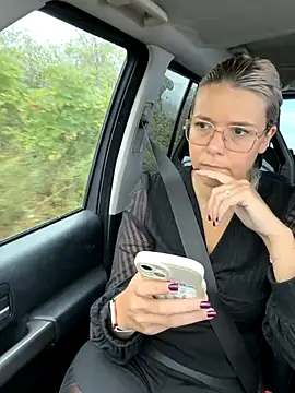 EmyLana online show from 23, 10, 2025