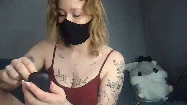 DirtyAlexIs online show from 24, 1, 2025