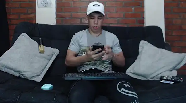 ethan noir online show from 22, 1, 2025