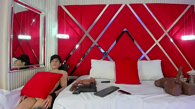 SusanCouper online show from 11, 5, 2026