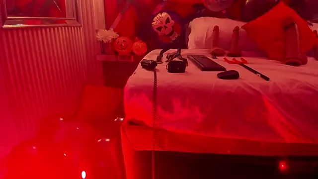 SusanCouper online show from 24, 10, 2025