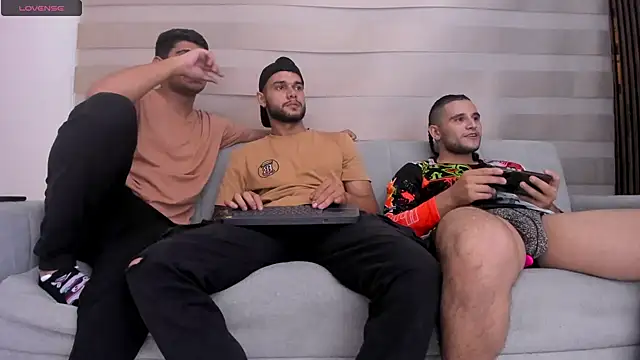 hot day online show from 18, 1, 2025
