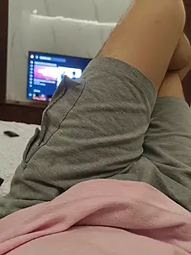 Snapshot of DelhiDick69 chatting on 8, 7, 2026 DelhiDick69 online show from 8, 7, 2026