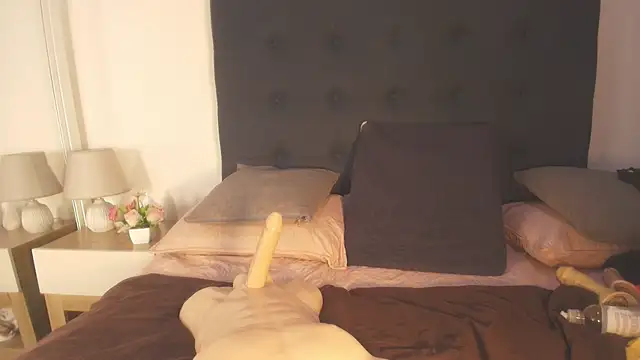 Evelonga 707 online show from 9, 3, 2026