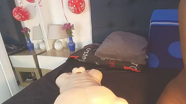 Evelonga 707 online show from 21, 2, 2026