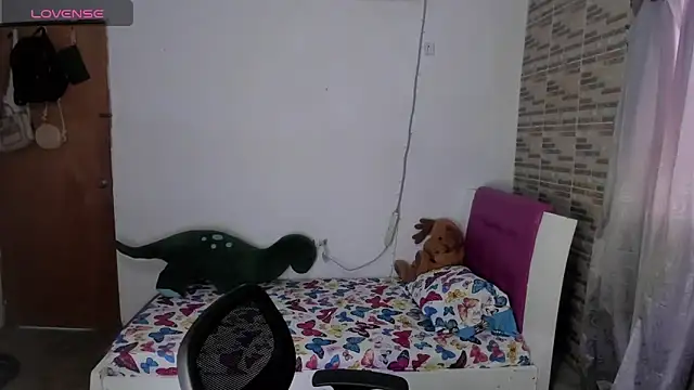  Amelia Johns  online show from 14, 4, 2026