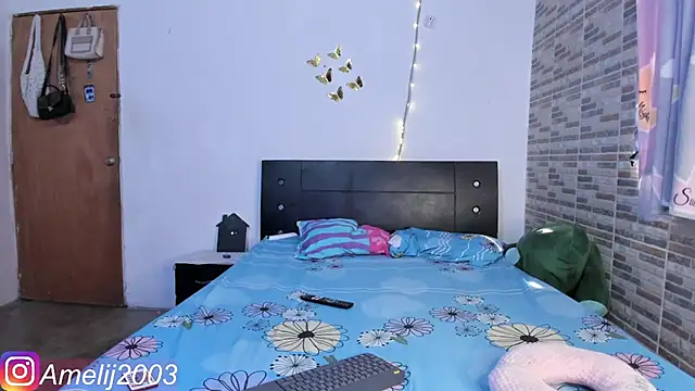  Amelia Johns  online show from 5, 3, 2025