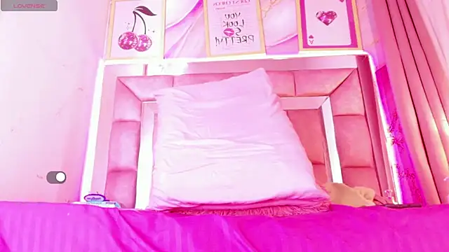 Doll IvannaTs online show from 13, 4, 2026