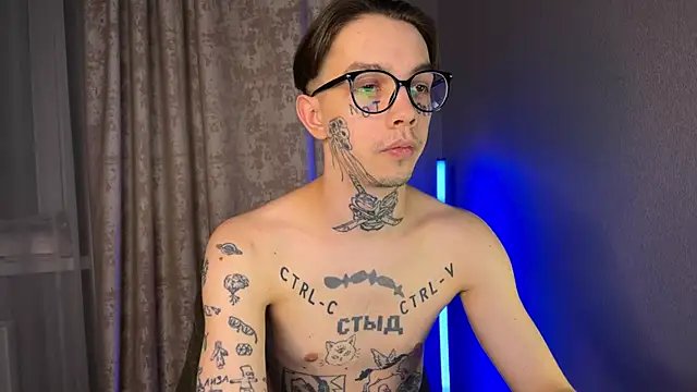 Snapshot of anahori__simon chatting on 2, 3, 2025 anahori simon online show from 2, 3, 2025
