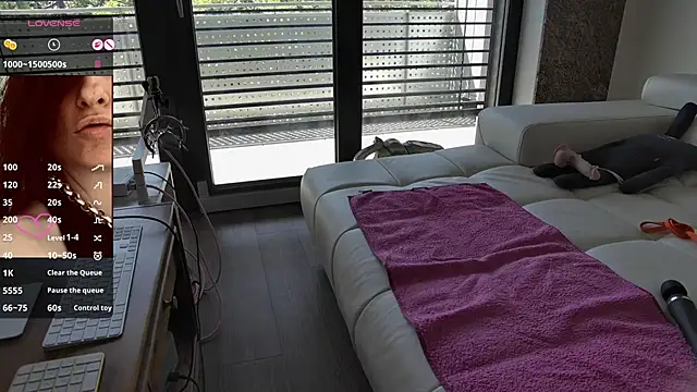 sexyLolia11 online show from 29, 5, 2026