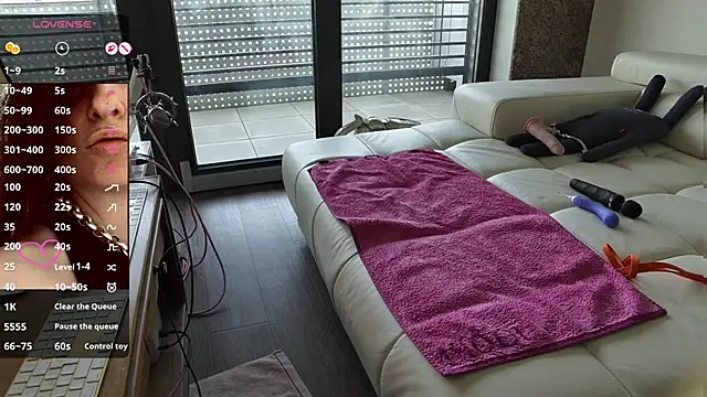 sexyLolia11 online show from 24, 5, 2026