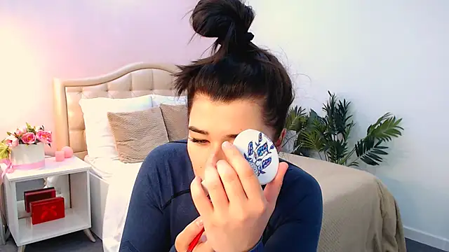  Sun Shy  online show from 21, 10, 2025