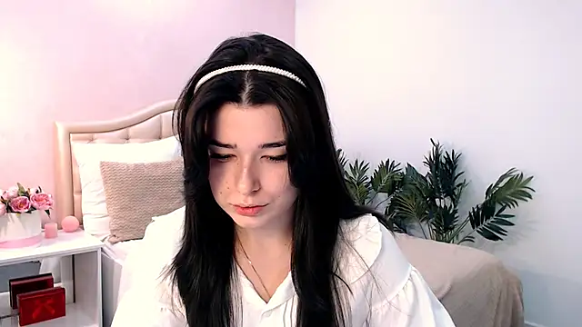  Sun Shy  online show from 15, 10, 2025