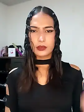 Lanna hott  online show from 4, 3, 2025