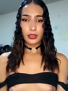 Lanna hott  online show from 28, 2, 2025