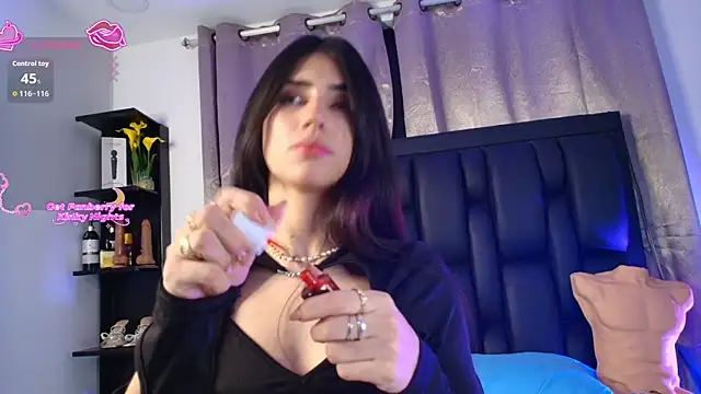 Snapshot of SaraRoy_ chatting on 4, 8, 2026 SaraRoy online show from 4, 8, 2026