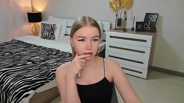 shy  lady online show from 11, 3, 2025