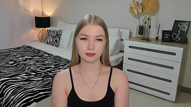 shy  lady online show from 17, 3, 2025