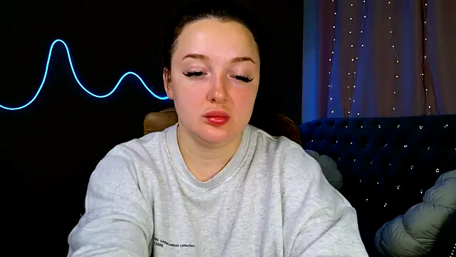 GloriNichols online show from 28, 9, 2025