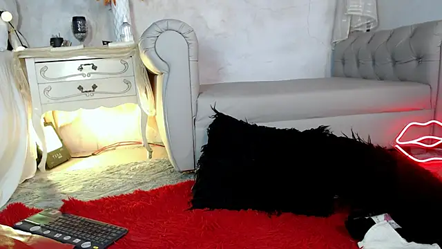 Kyara Queen online show from 21, 2, 2025