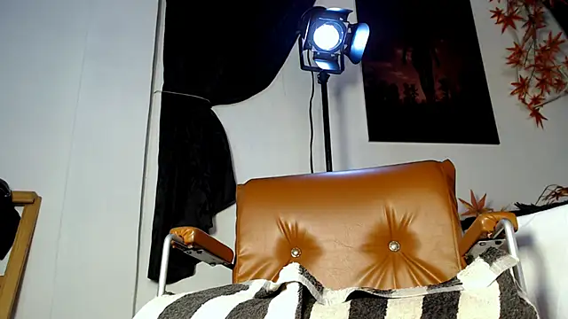 Kyara Queen online show from 13, 2, 2025
