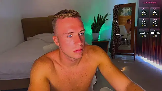 Snapshot of tommy_cumfinger chatting on 17, 11, 2025 tommy cumfinger online show from 17, 11, 2025