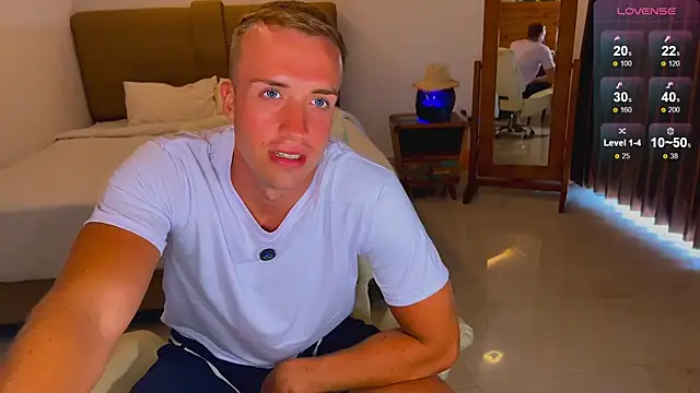 Snapshot of tommy_cumfinger chatting on 5, 11, 2025 tommy cumfinger online show from 5, 11, 2025