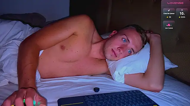 Snapshot of tommy_cumfinger chatting on 30, 10, 2025 tommy cumfinger online show from 30, 10, 2025