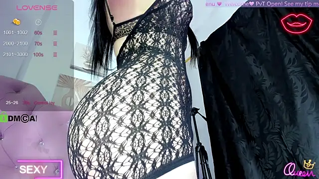 VyxenXBig cock online show from 22, 2, 2026