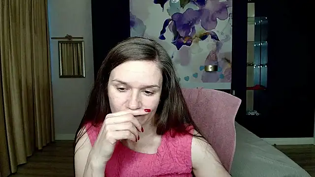 AriaGray online show from 8, 11, 2025