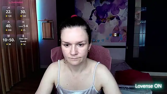 Snapshot of AriaGray chatting on 25, 4, 2026 AriaGray online show from 25, 4, 2026