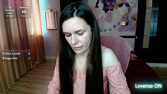 Snapshot of AriaGray chatting on 25, 5, 2026 AriaGray online show from 25, 5, 2026