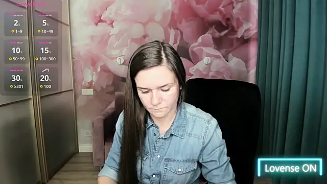 AriaGray online show from 30, 10, 2025