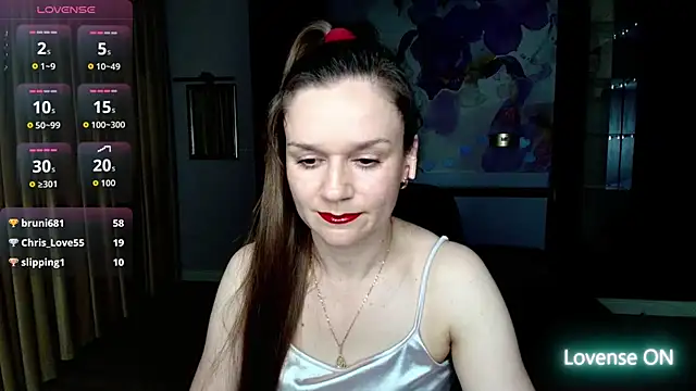 Snapshot of AriaGray chatting on 26, 5, 2026 AriaGray online show from 26, 5, 2026